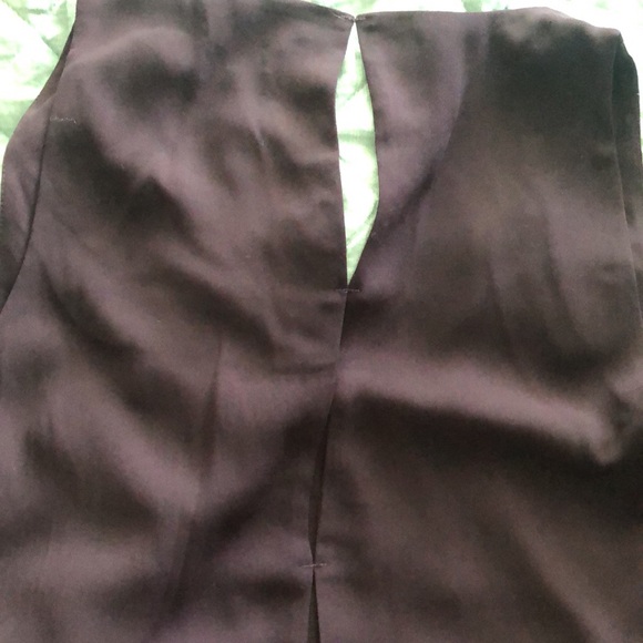Babaton sleeveless blouse like new - Picture 4 of 4